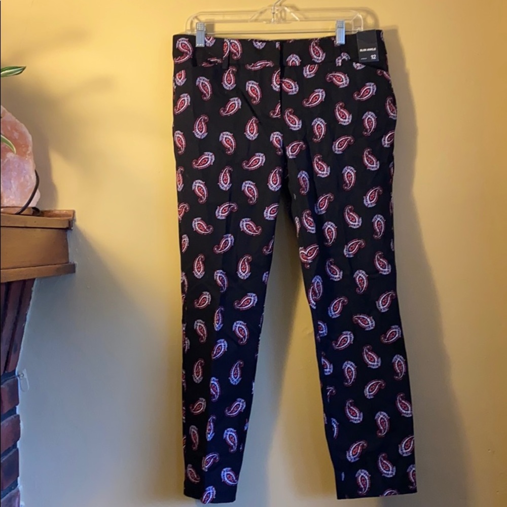 New York & Company Paisley Print Pants